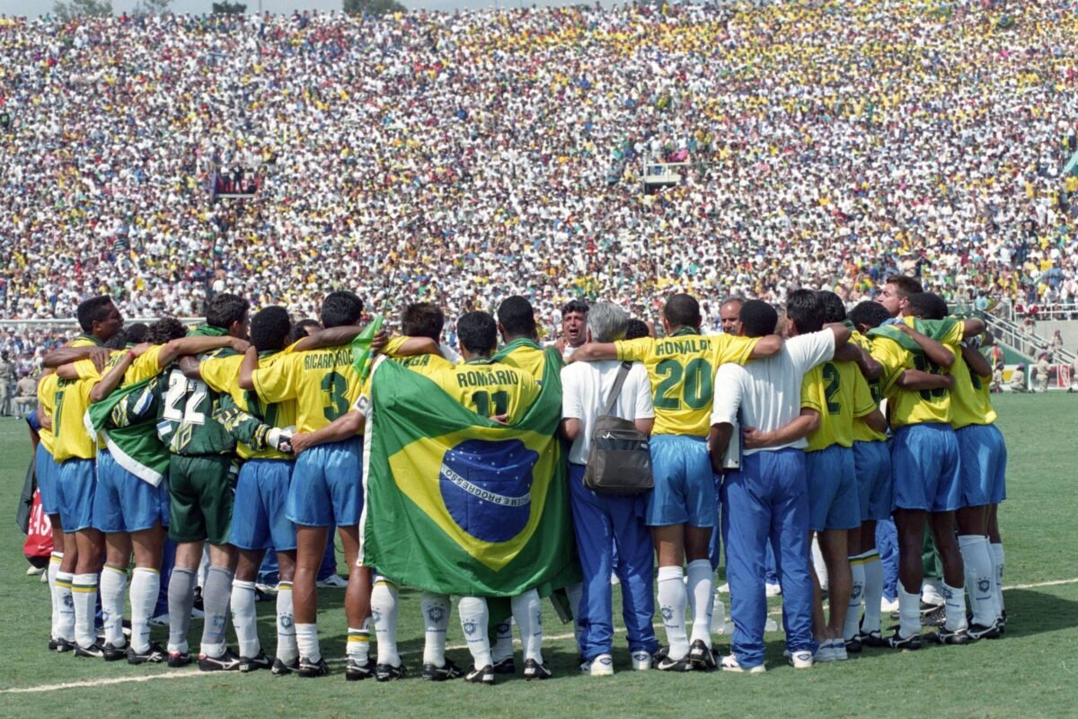 PVC: 30 anos do tetra: seleção não era retranqueira -