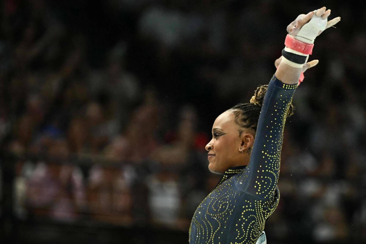 Paris-2024: veja passo a passo do salto de Rebeca Andrade