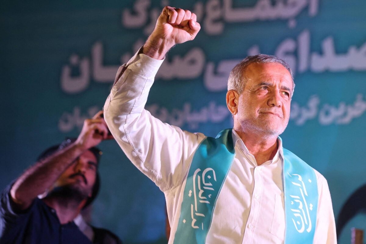 Quem é Masoud Pezeshkian, o novo presidente do Irã -