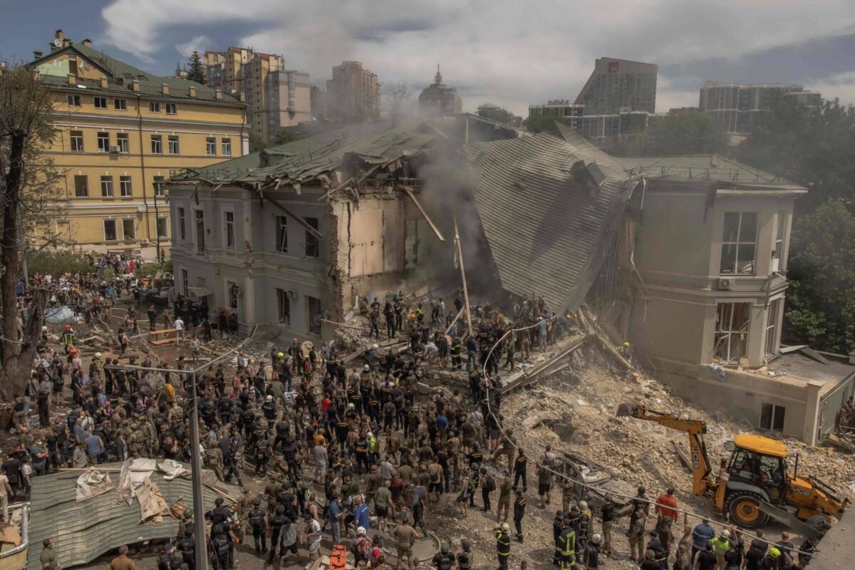 Rússia diz que fogo ucraniano atingiu hospital infantil - 09/07/2024