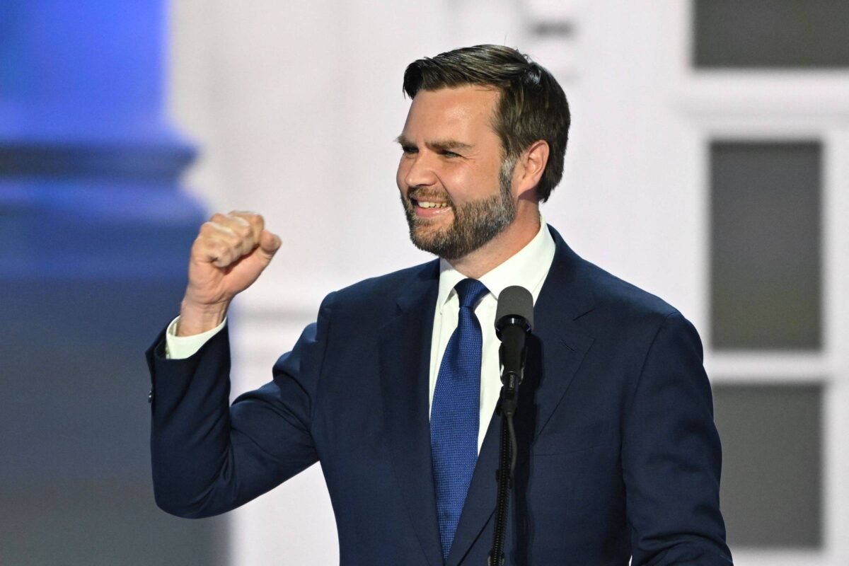 Vance prega união do Partido Republicano em discurso - 18/07/2024