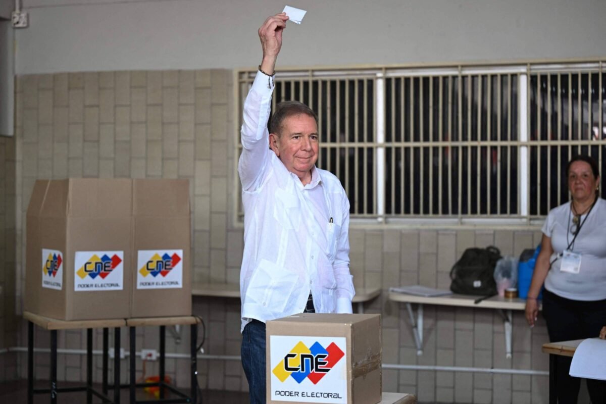 Venezuela: Opositor González pede reconciliação ao votar - 28/07/2024 -