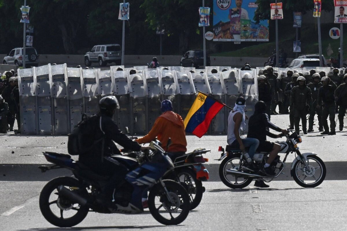 Venezuela: Protestos contra Maduro deixam ao menos 1 morto -