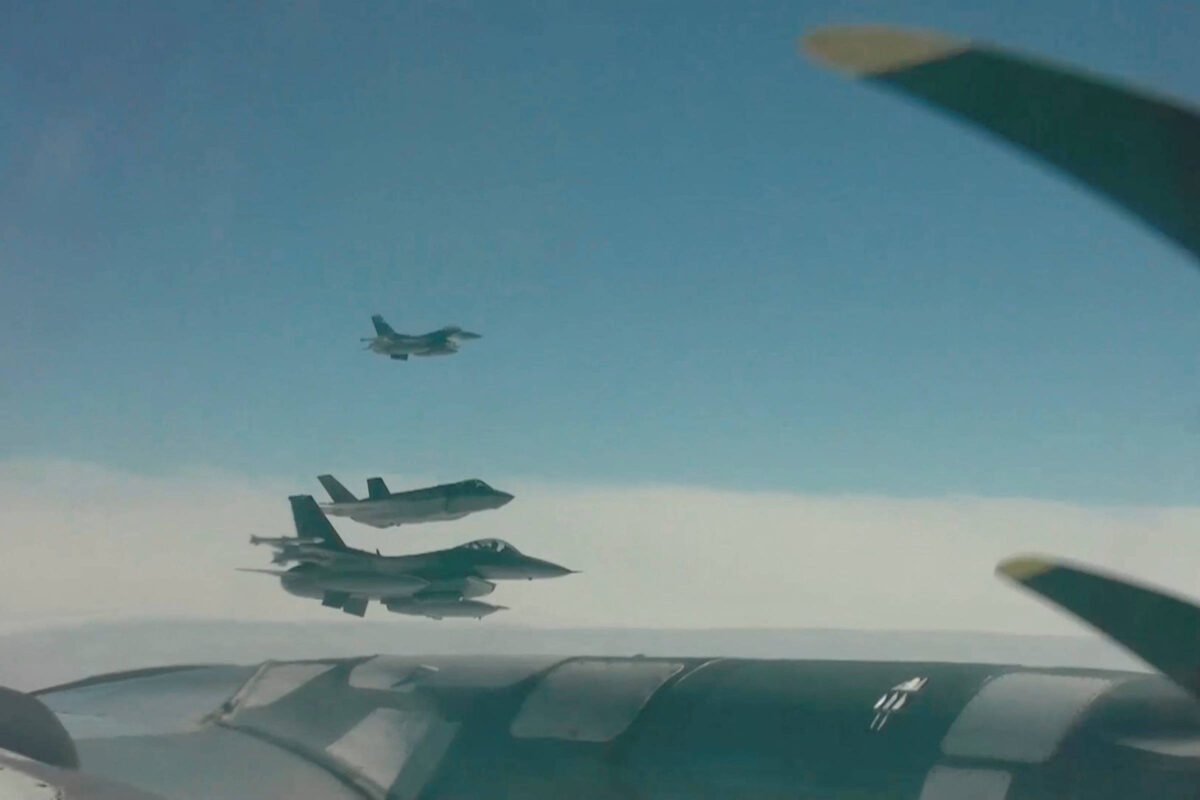 Vídeo: EUA interceptam bombardeiros da Rússia e da China -