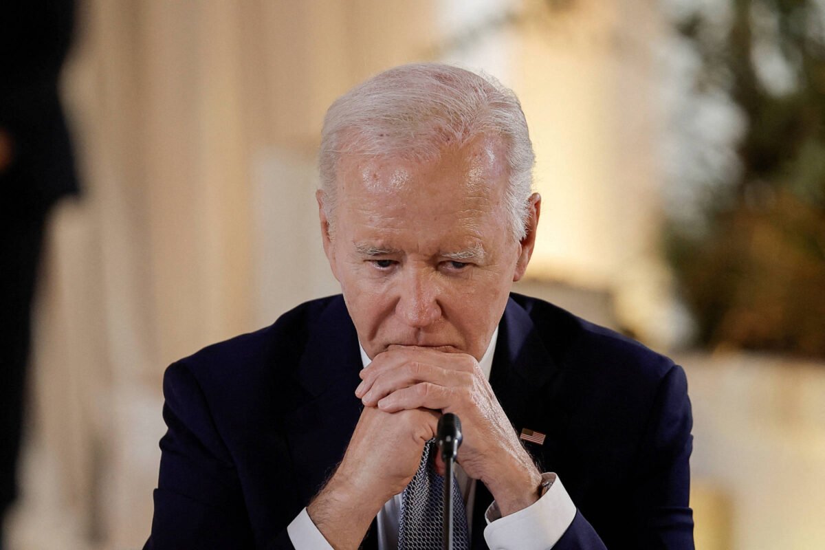 Voto em 'planos B' empata com Biden, aponta pesquisa -