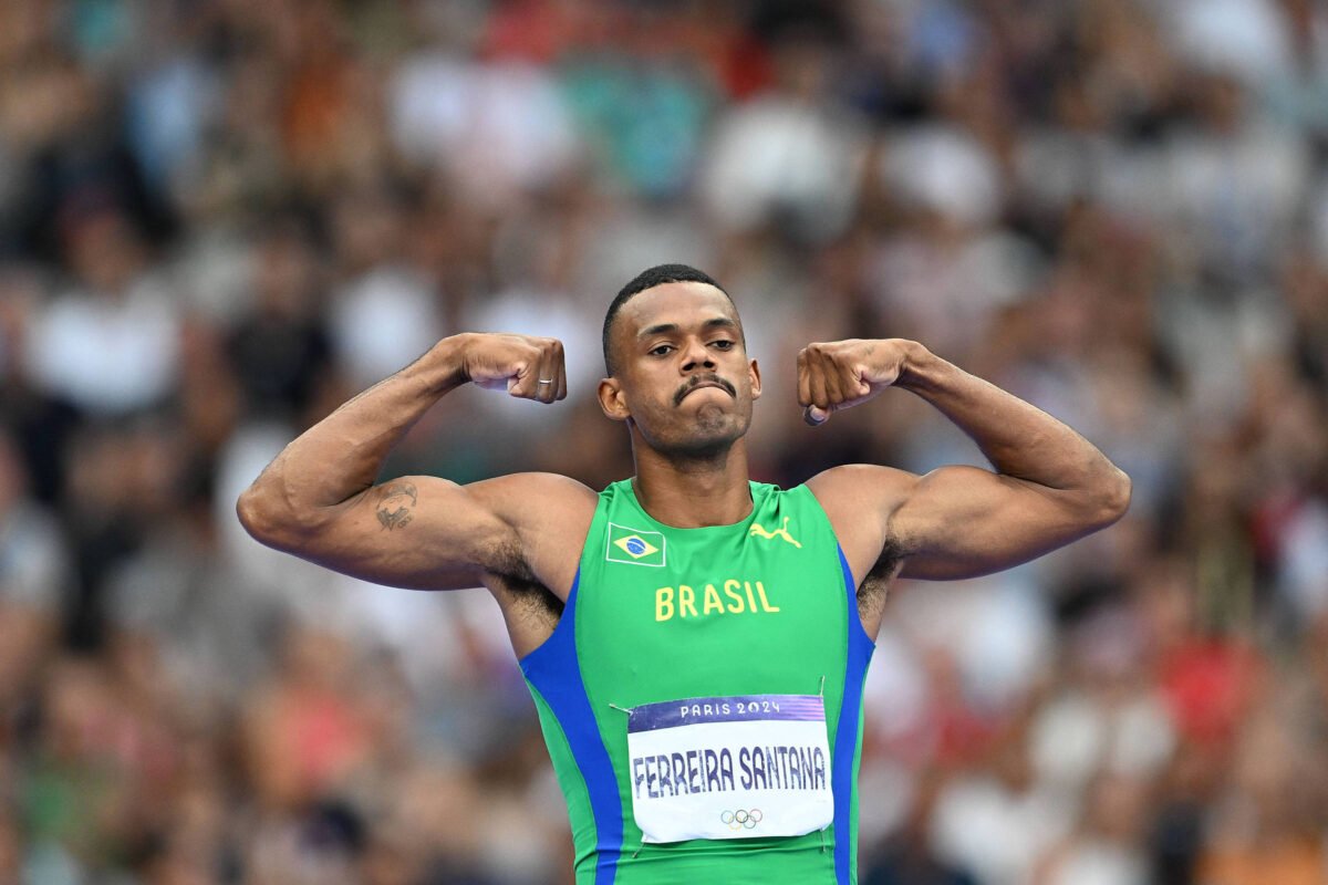 Balotelli brinca com Corinthians e atacante italiano - 04/08/2024 -