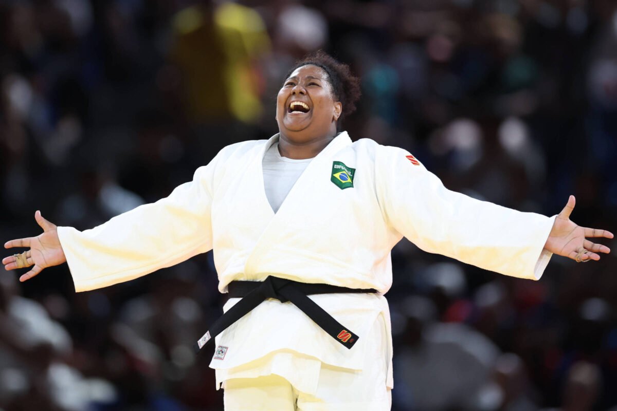 Bia Souza desfilará no 7 de Setembro com atletas militares