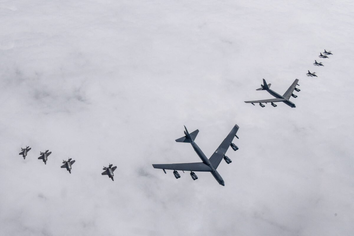 China critica nova doutrina de armas nucleares dos EUA -