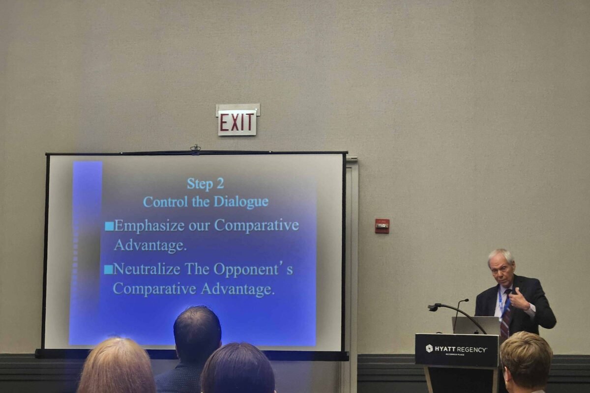 Como é um treinamento de campanha de Kamala nos EUA