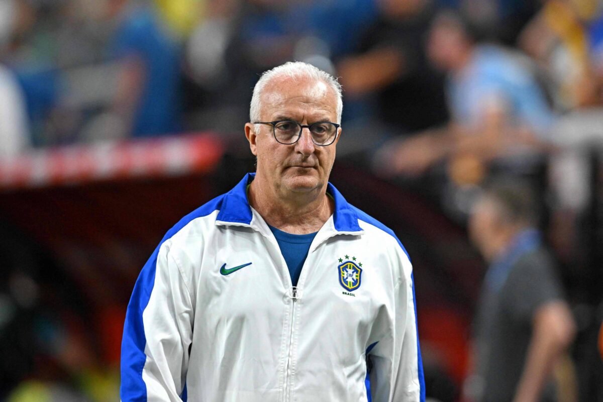 Dorival convoca seleção para Eliminatórias da Copa de 2028 -
