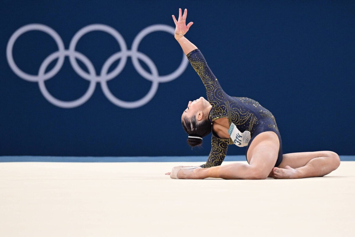 Família de Julia Soares vendeu bombons e fez bico em