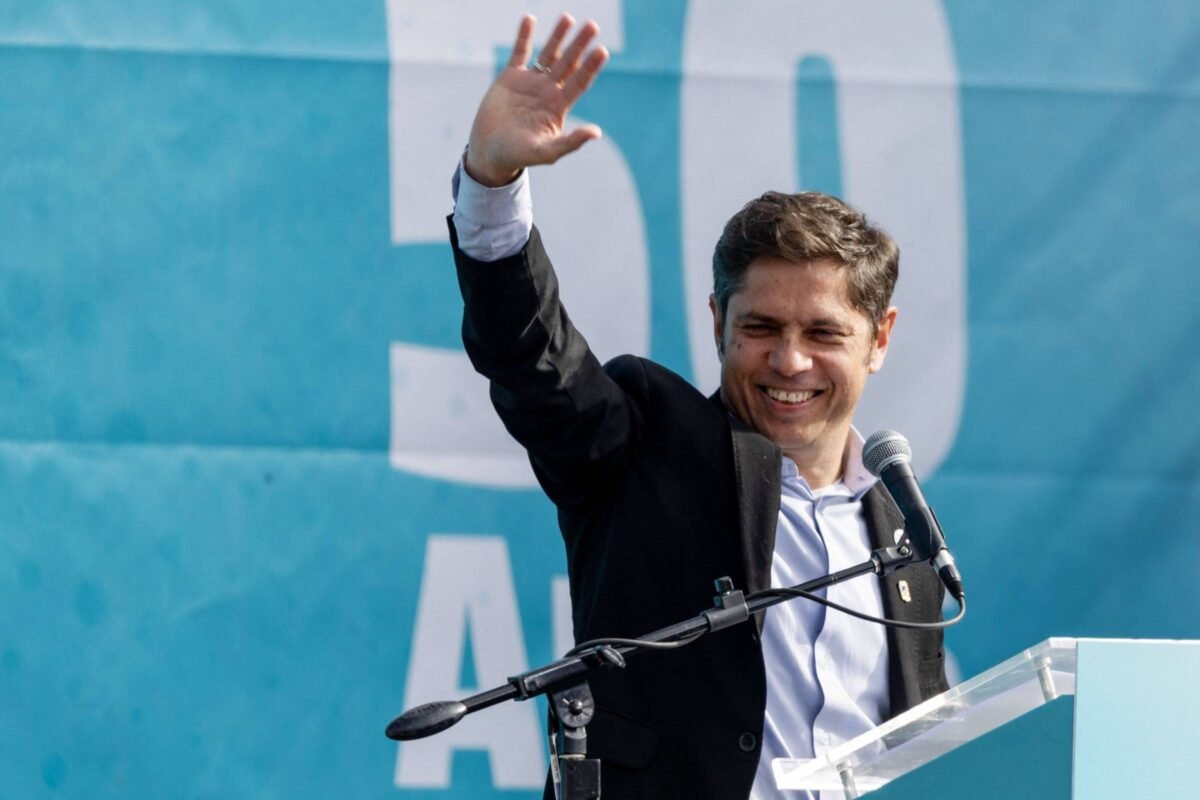Governador rival de Milei se reúne com Lula em Brasília