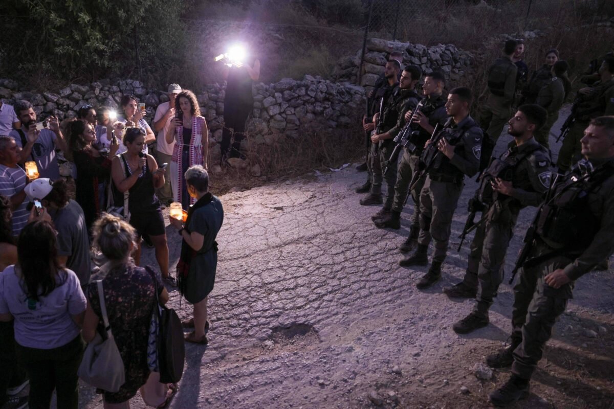 Israel: Colonos matam 1 palestino em ataque à Cisjordânia -