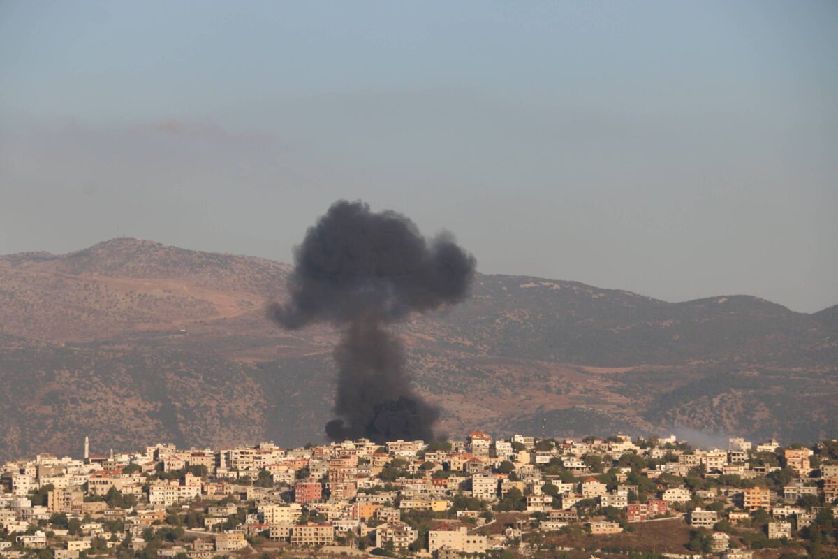 Israel bombardeia Líbano - 25/08/2024 - Mundo