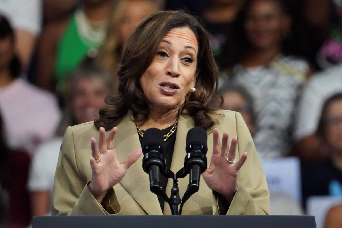 Kamala entra no ringue da batalha pela atenção nos EUA