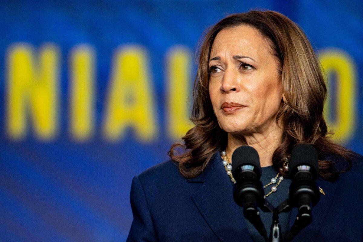 Kamala obtém número mínimo de delegados para ser nomeada, diz