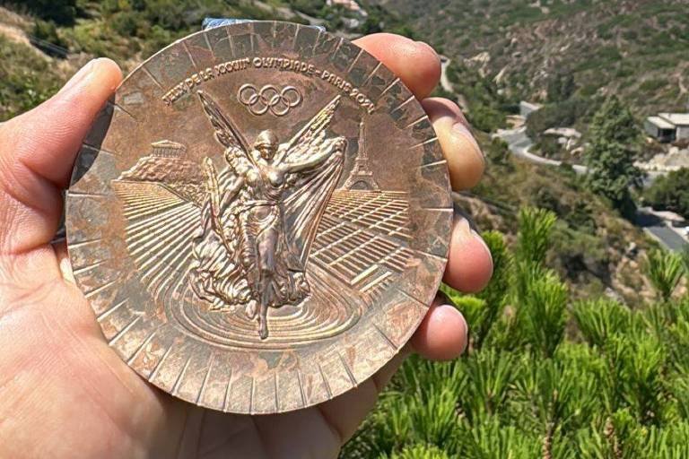 Olimpíadas: medalhas estragadas serão substituídas - 10/08/2024 - Esporte