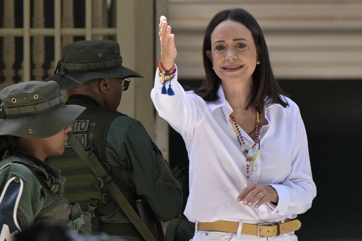 Oposição oferece salvo-conduto para Maduro deixar o país - 09/08/2024
