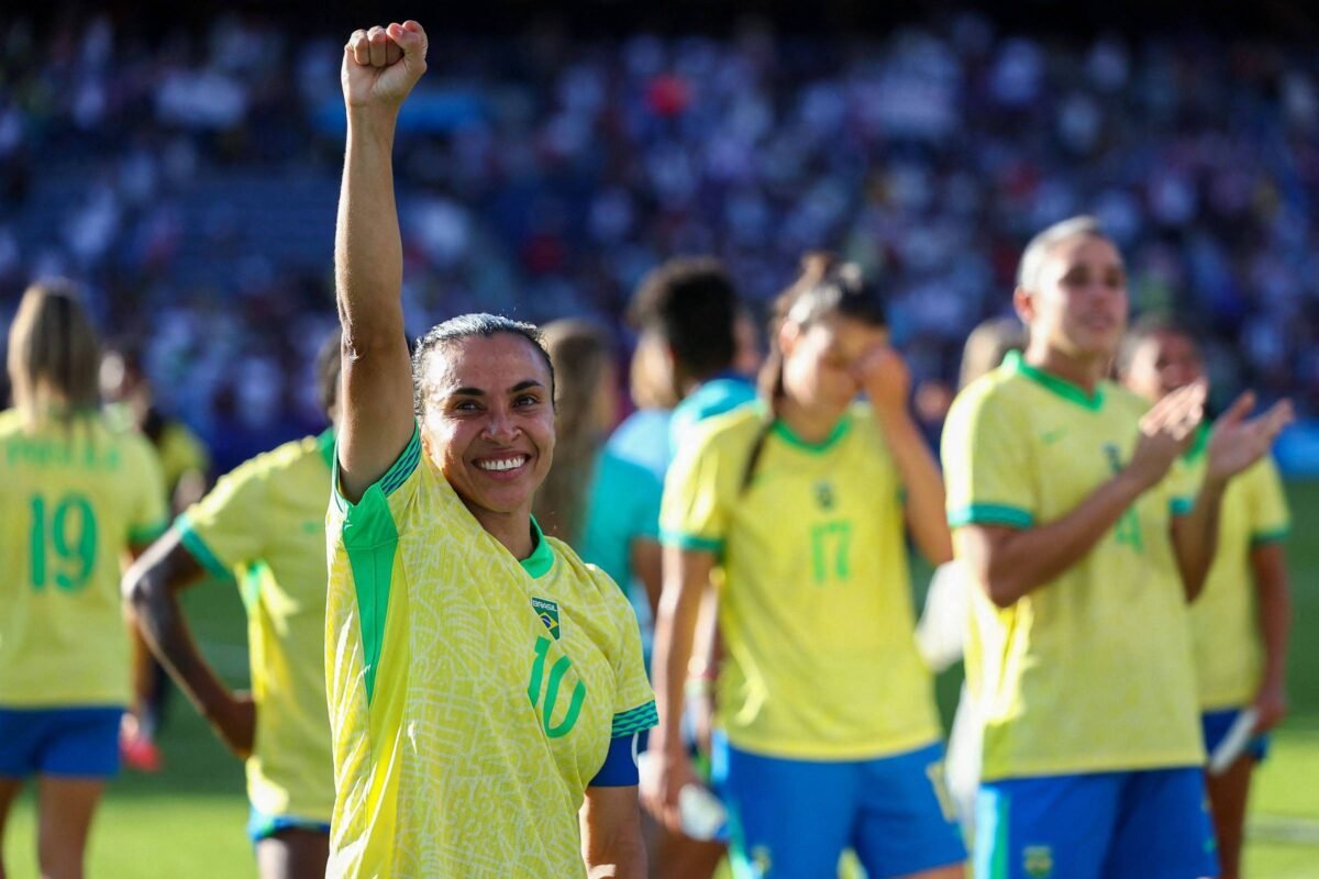 Prata em Paris-2024 do futebol feminino tem sabor dourado -