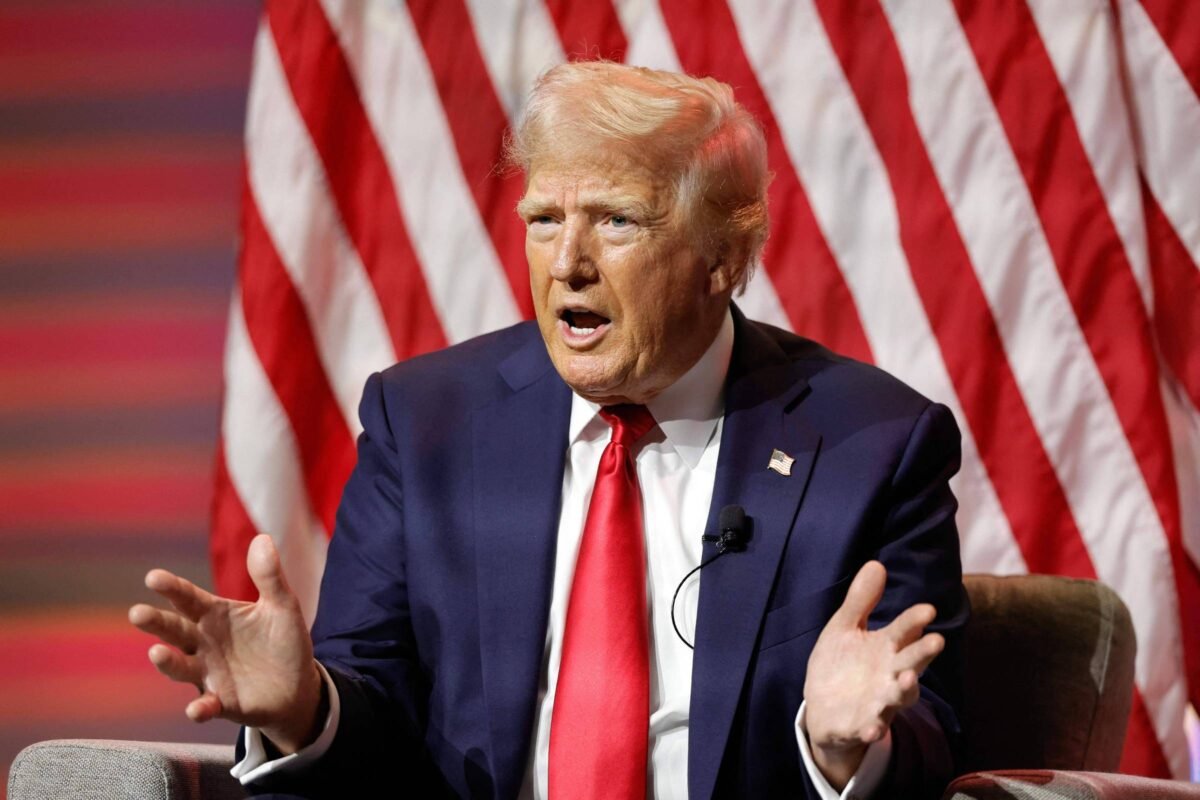 Trump ignora apelo de conselheiros sobre tom de campanha -