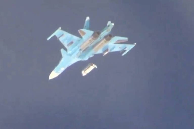 Vídeo: Putin usa superbomba planadora contra Ucrânia - 03/08/2024 -