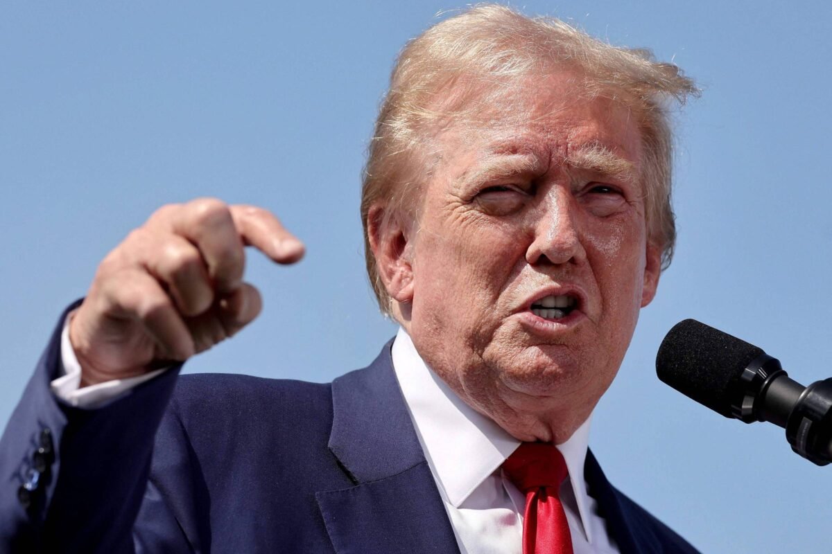 Campanha relata tiros e diz que Trump está seguro -