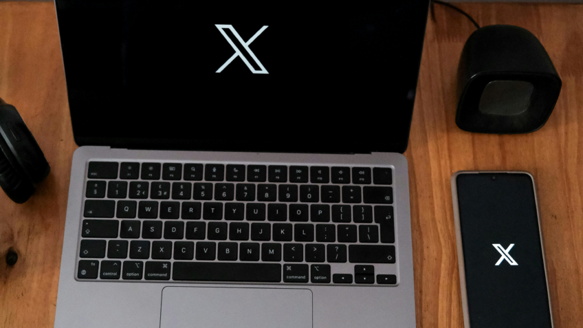 Conduta do X demonstra intenção de descumprir ordem, diz Anatel