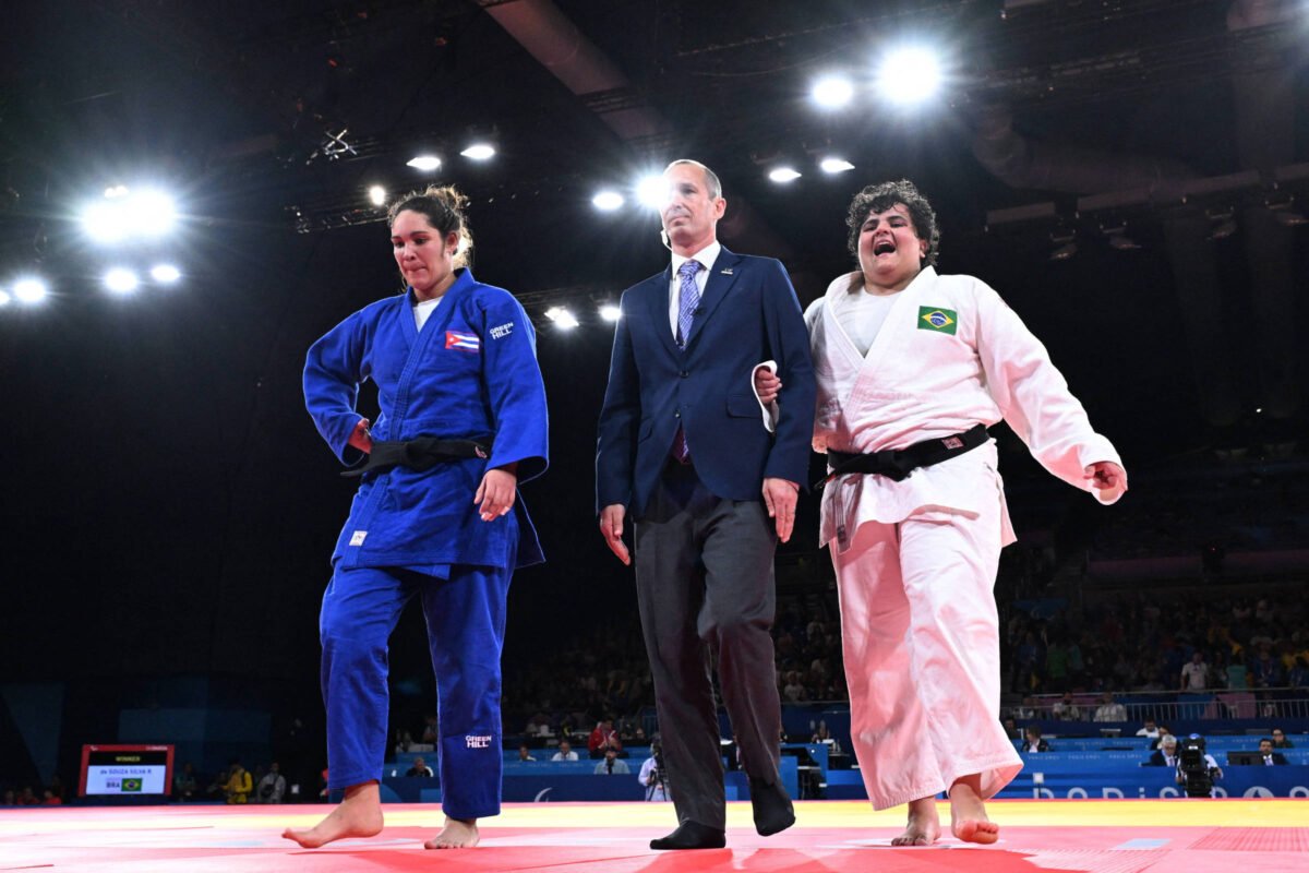 Judoca Rebeca Silva ganha ouro com gostinho de vingança -