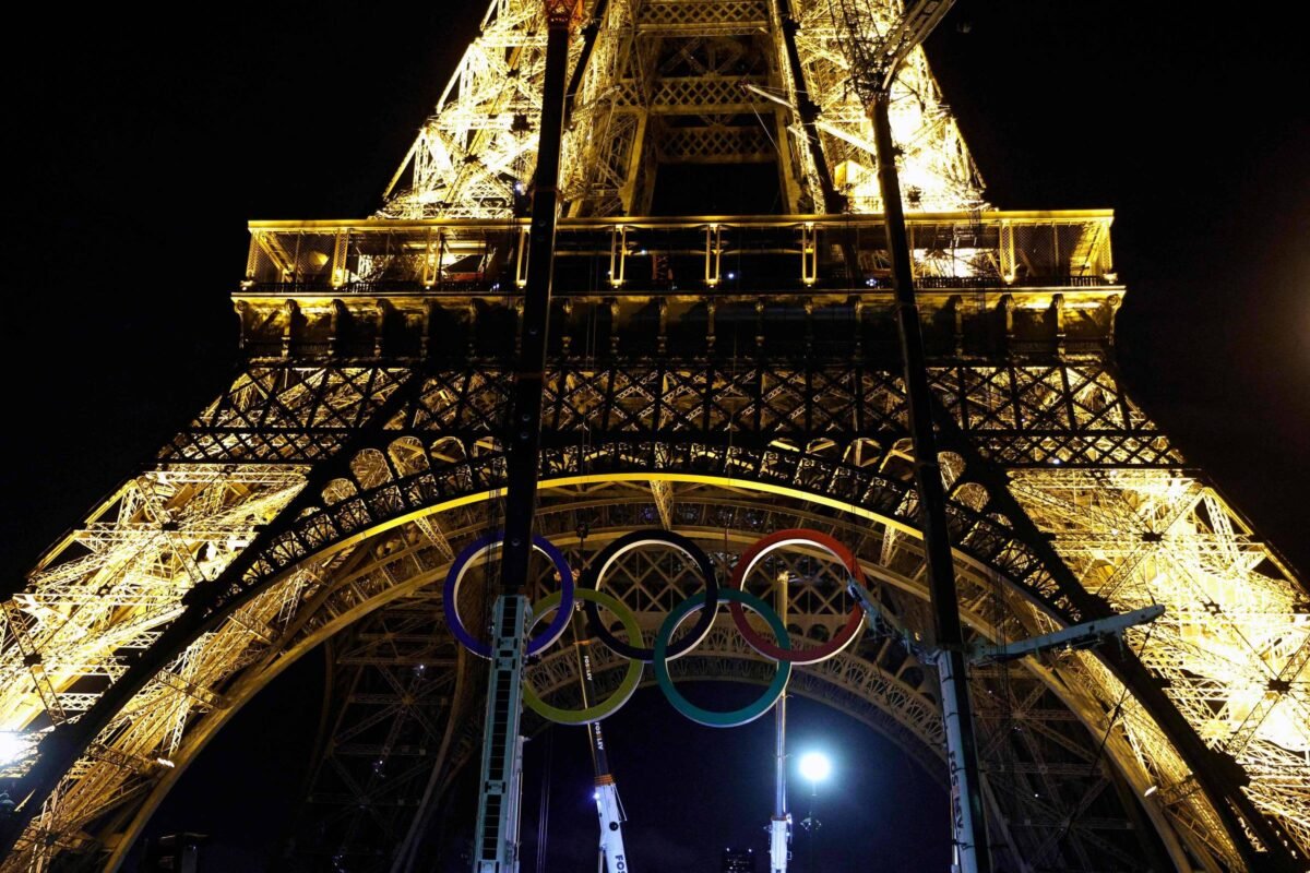 Novo Parlamento sob Macron expõe crise política na França -