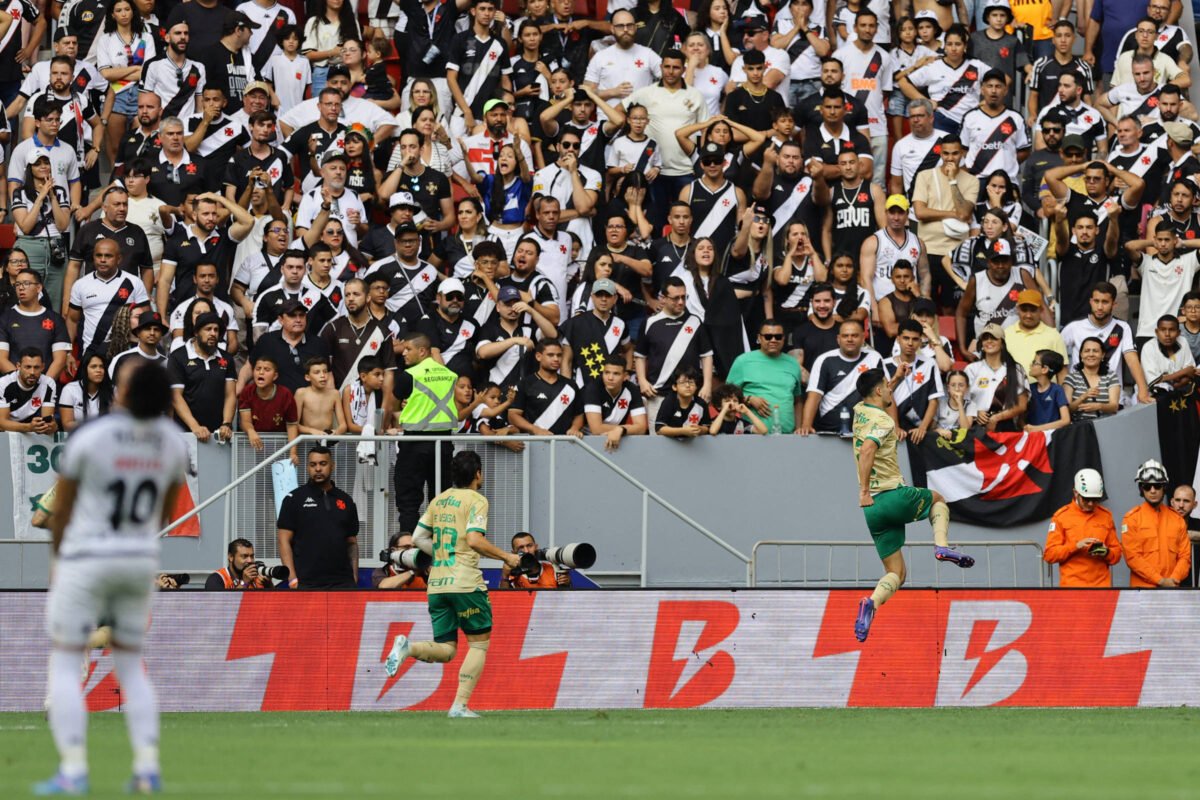 Palmeiras não se desgruda do Botafogo - 22/09/2024 - Juca