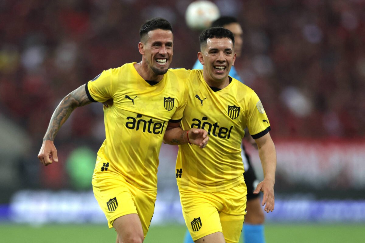 Quartas de final da Libertadores: Flamengo 0 x 1 Peñarol