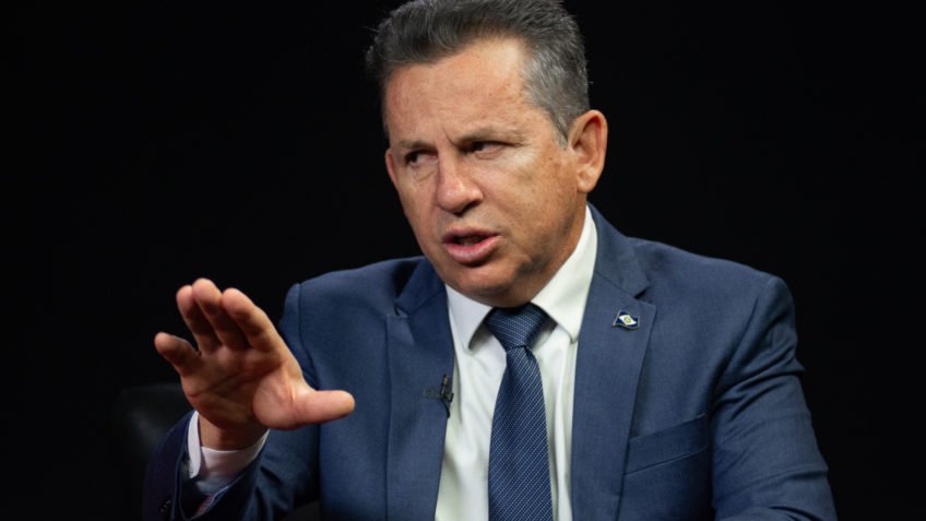 Reunião por incêndios ajudará pouco em 2024, diz Mauro Mendes