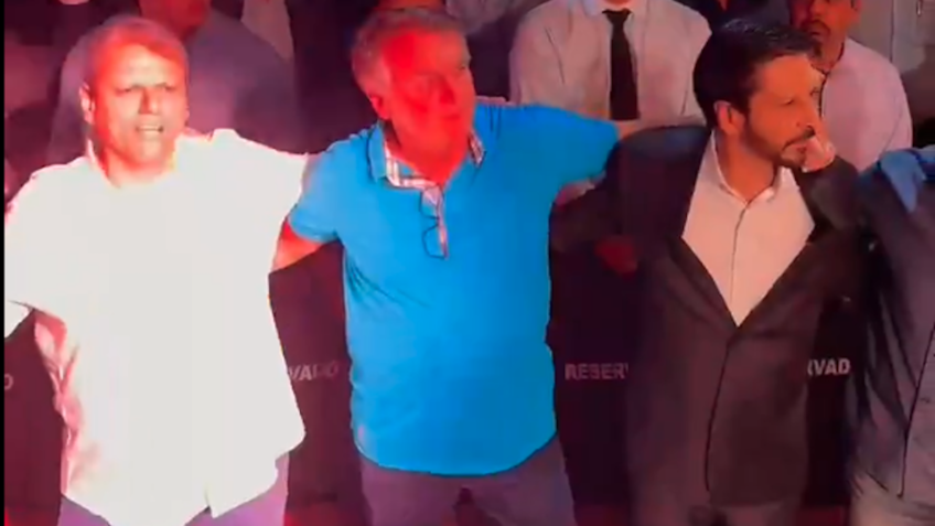Bolsonaro, Tarcísio e Nunes participam de culto evangélico em SP