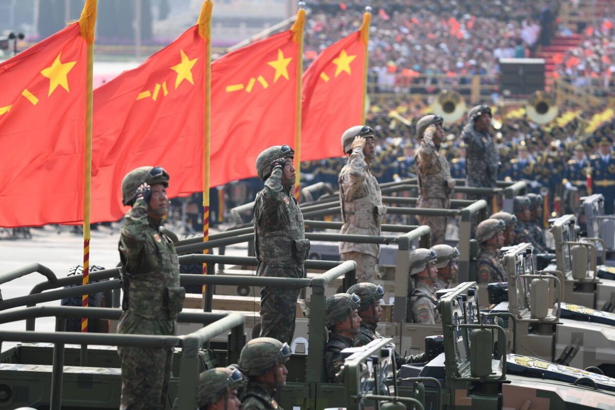 China comunista faz 75 anos e teme escalada militar -