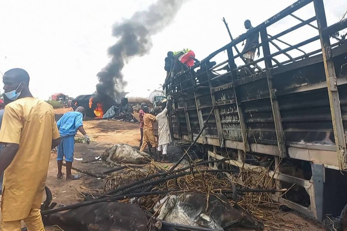 Explosão de caminhão-tanque deixa 94 mortos na Nigéria - 16/10/2024
