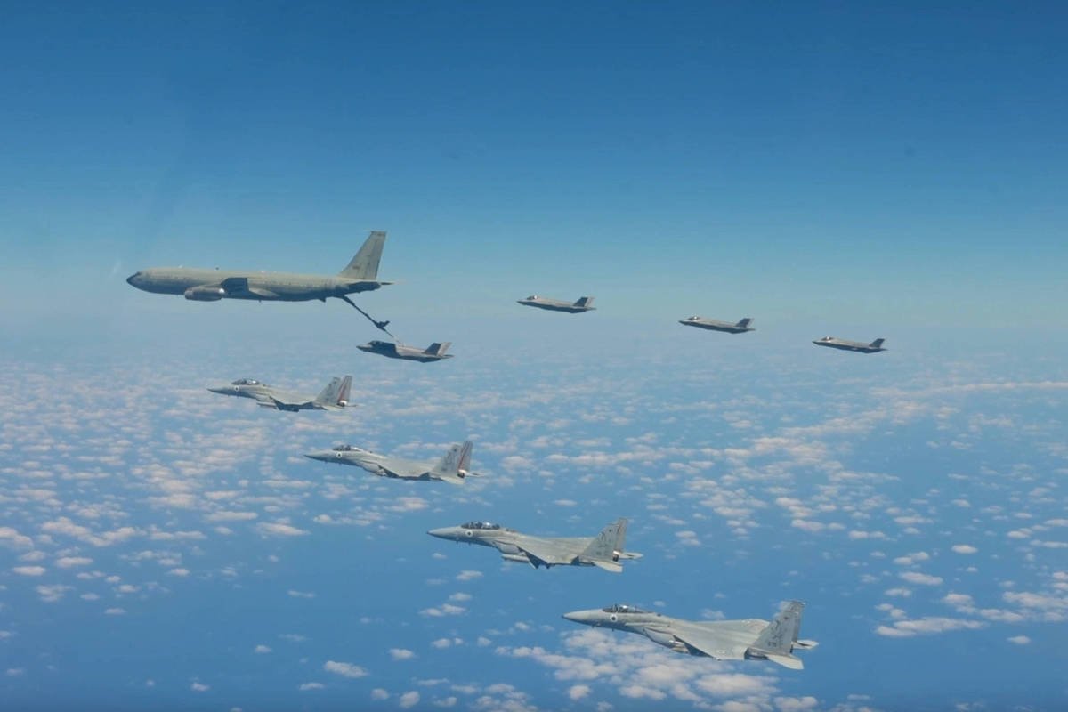 Infográfico: Compare o poderio militar de Israel e do Irã