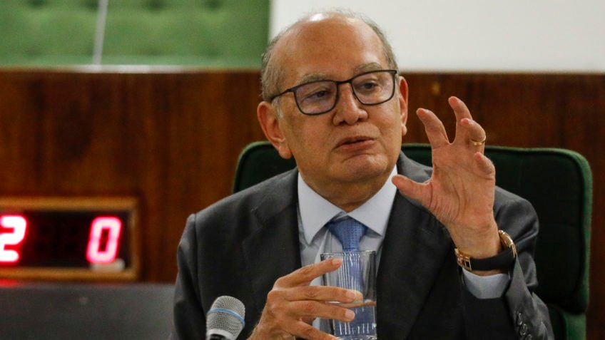 Não faz sentido proibir ministros do STF no TSE, diz