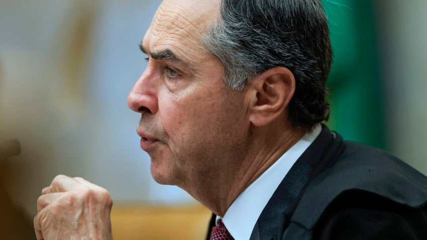 Não se mexe em instituições que funcionam, diz presidente do