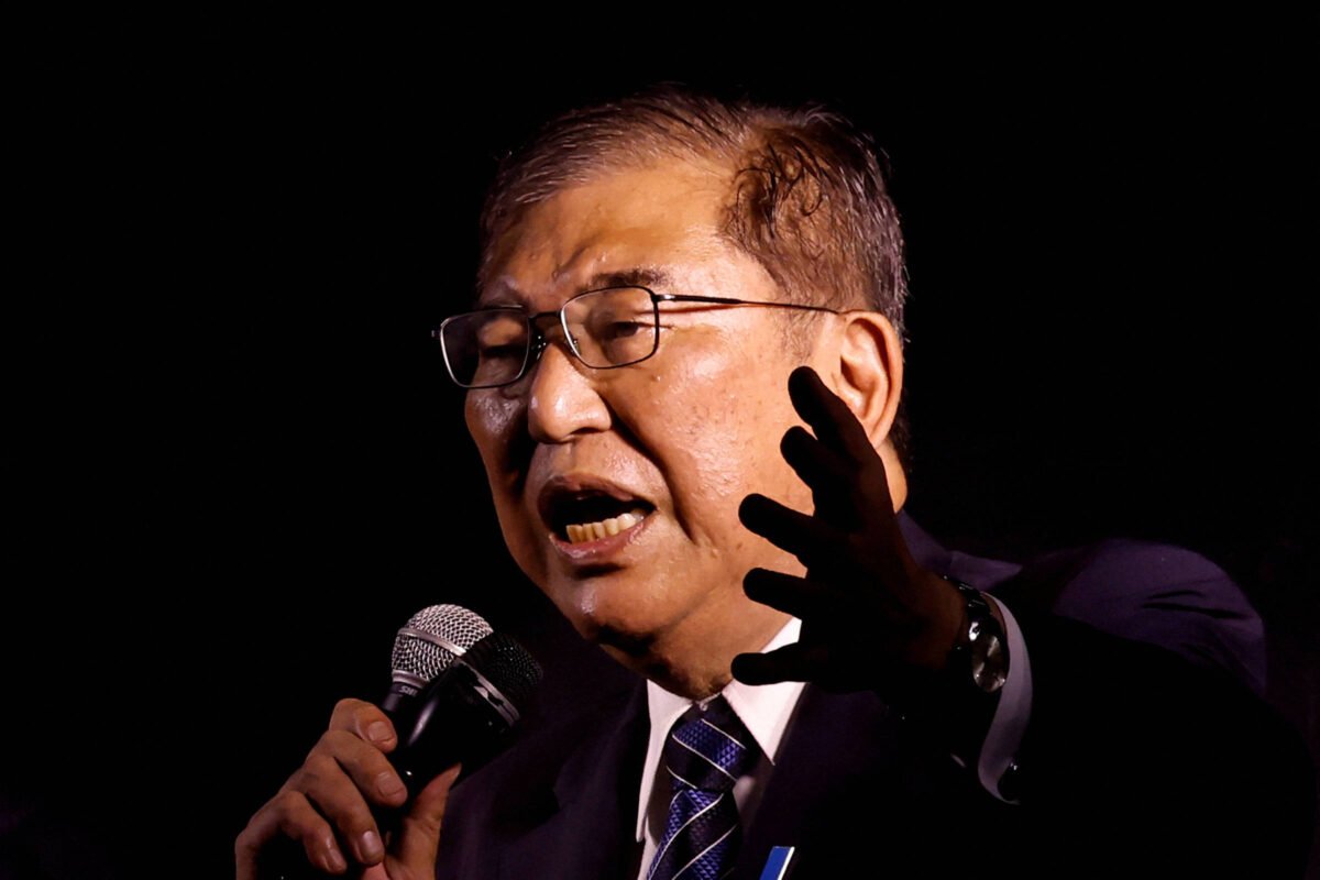 Primeiro-ministro japonês sofre pressão após fracasso eleitoral - 28/10/2024 -