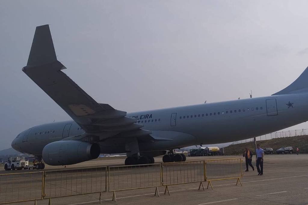 Segundo voo com repatriados do Líbano pousa no Brasil -