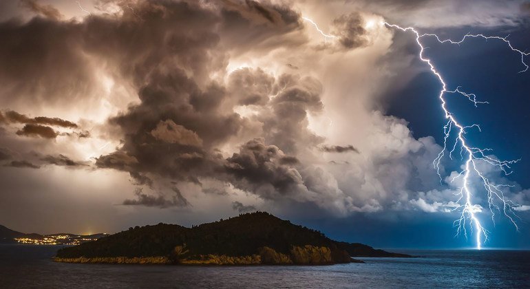 Chuvas trágicas na Espanha são impulsionadas por atmosfera mais quente,