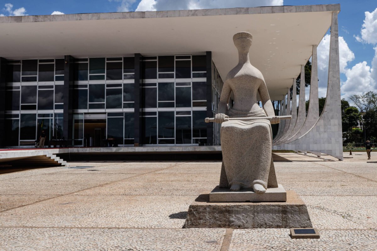 Rumo ao Senado: Presença de mulheres negras no Brasil -