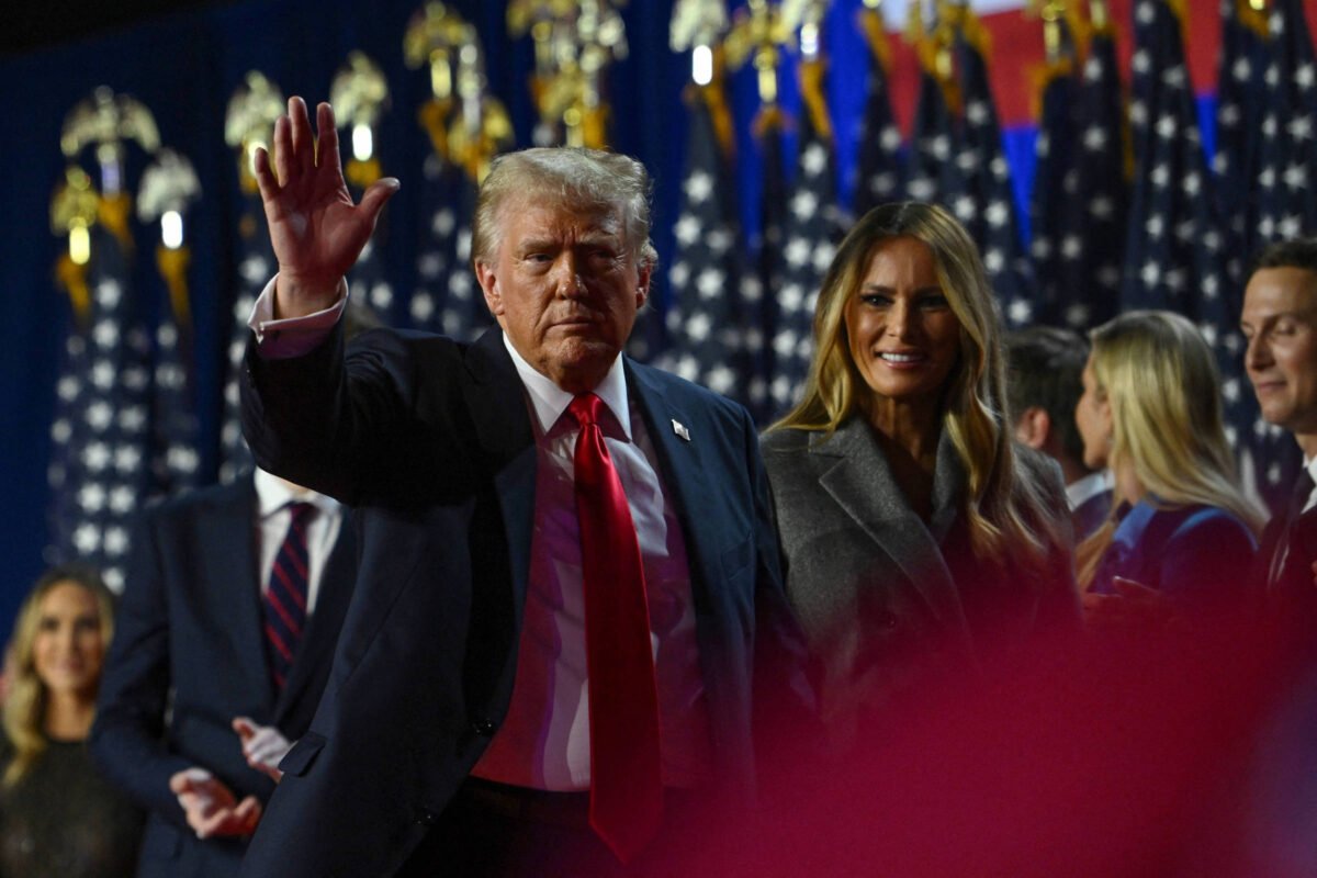 Trump vence no Arizona e leva todos os estados-pêndulo -