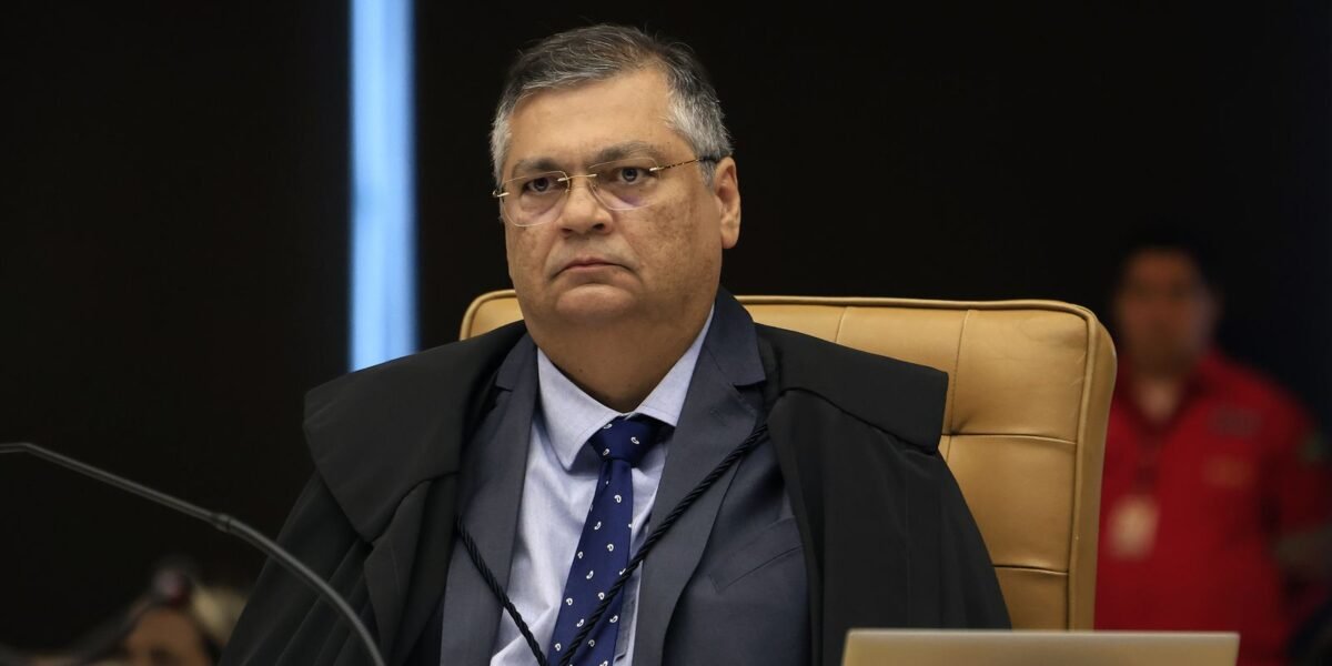 Dino propõe que Lei da Anistia não vale para ocultação