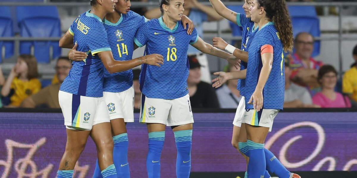 Seleção feminina bate Austrália de novo em último compromisso do