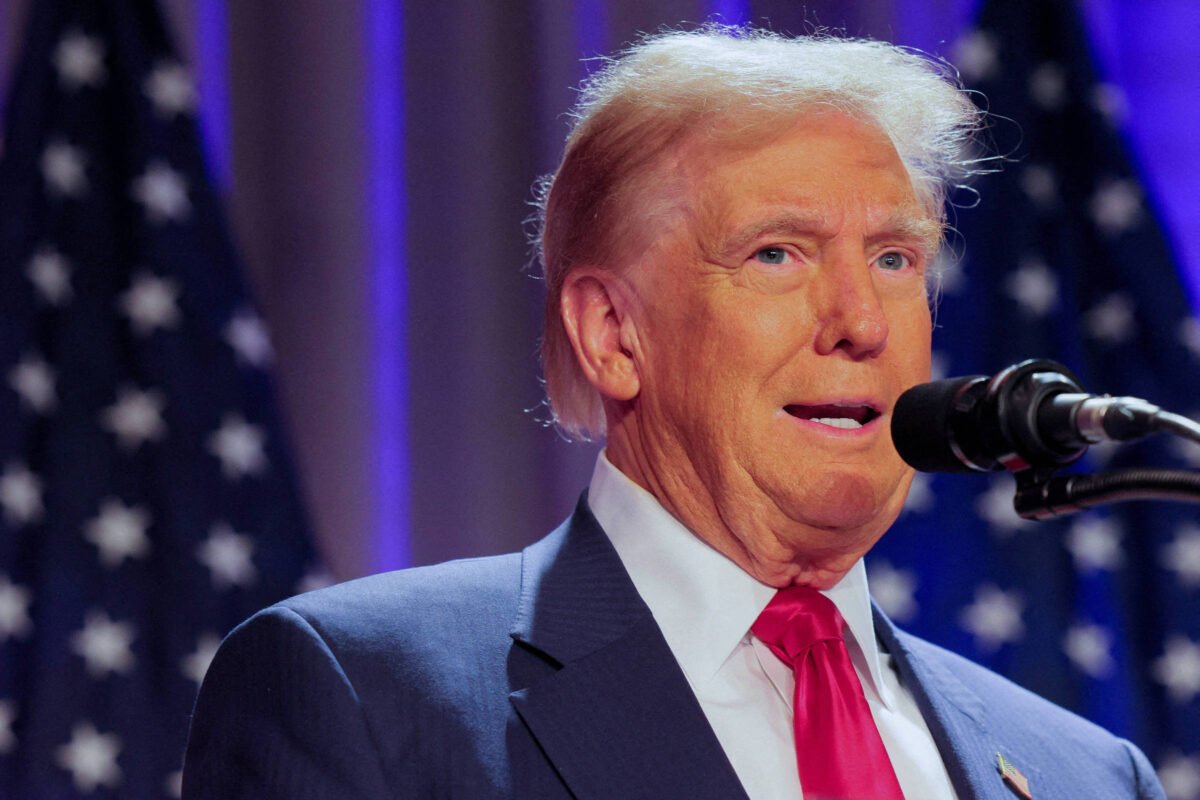 Trump irá à reabertura da catedral Notre-Dame - 02/12/2024 -