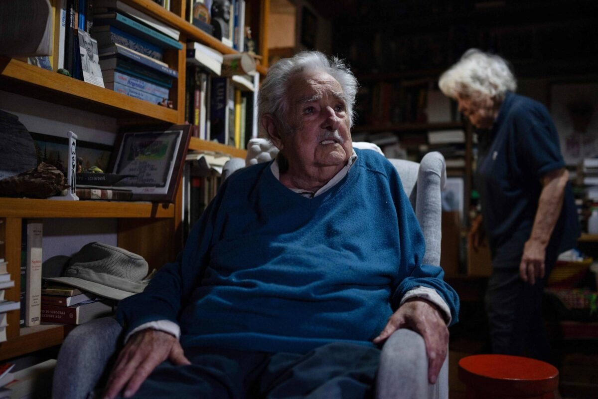 Mujica anuncia que câncer se espalhou: 'Estou morrendo' - 09/01/2025