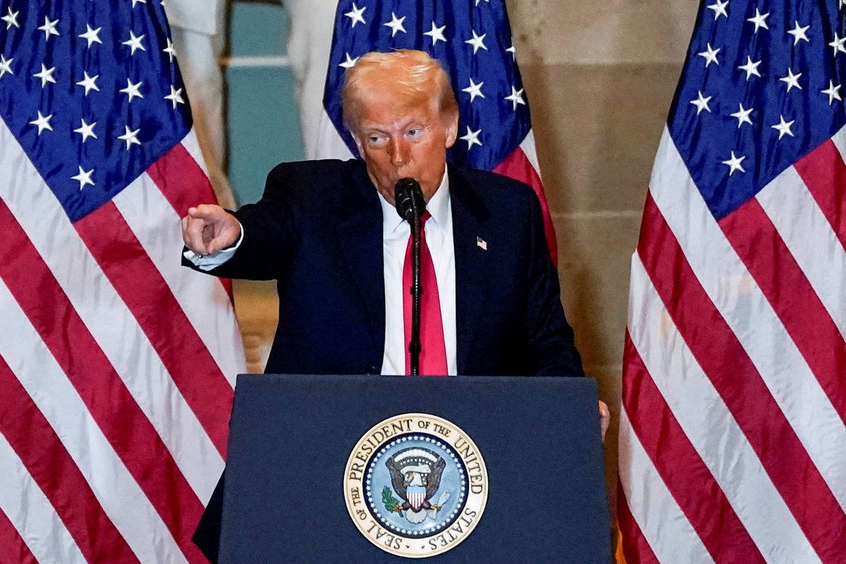 EUA: Justiça pausa plano de demissão voluntária de Trump -