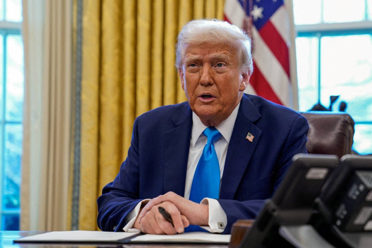 Trump impõe sanções ao Tribunal Penal Internacional - 06/02/2025 -