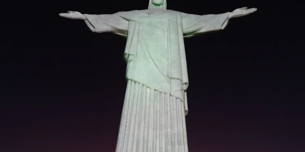 Cristo Redentor é o atrativo mais procurado no exterior em